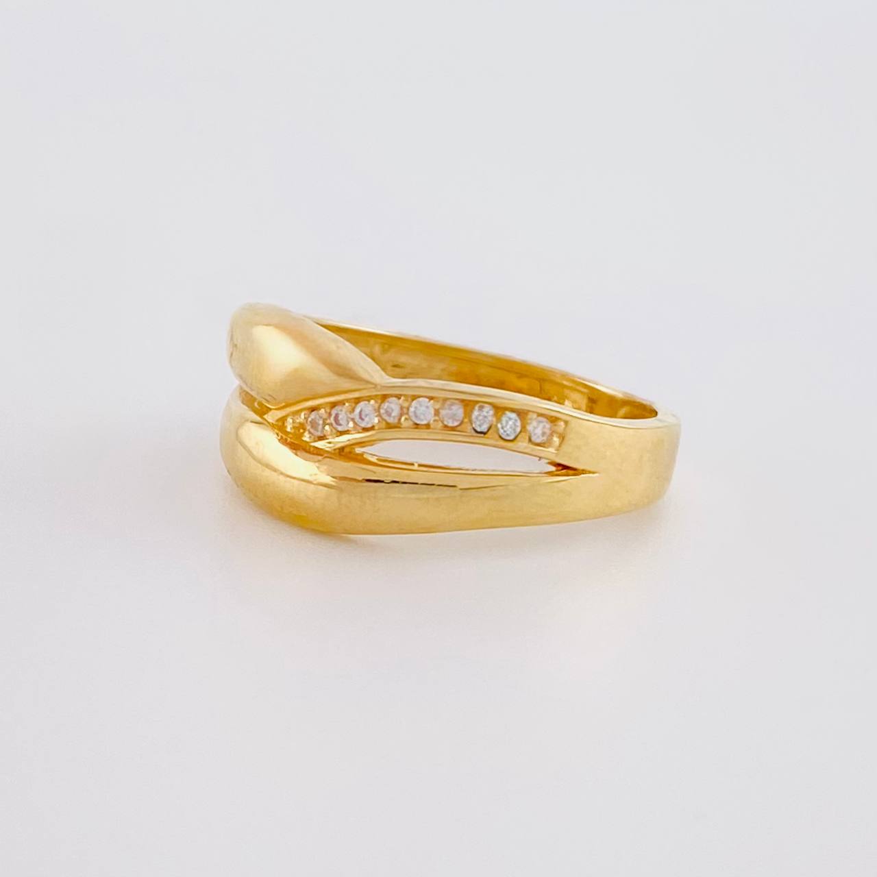 Essence Ring 2.9g / T5 Yellow Gold 18K