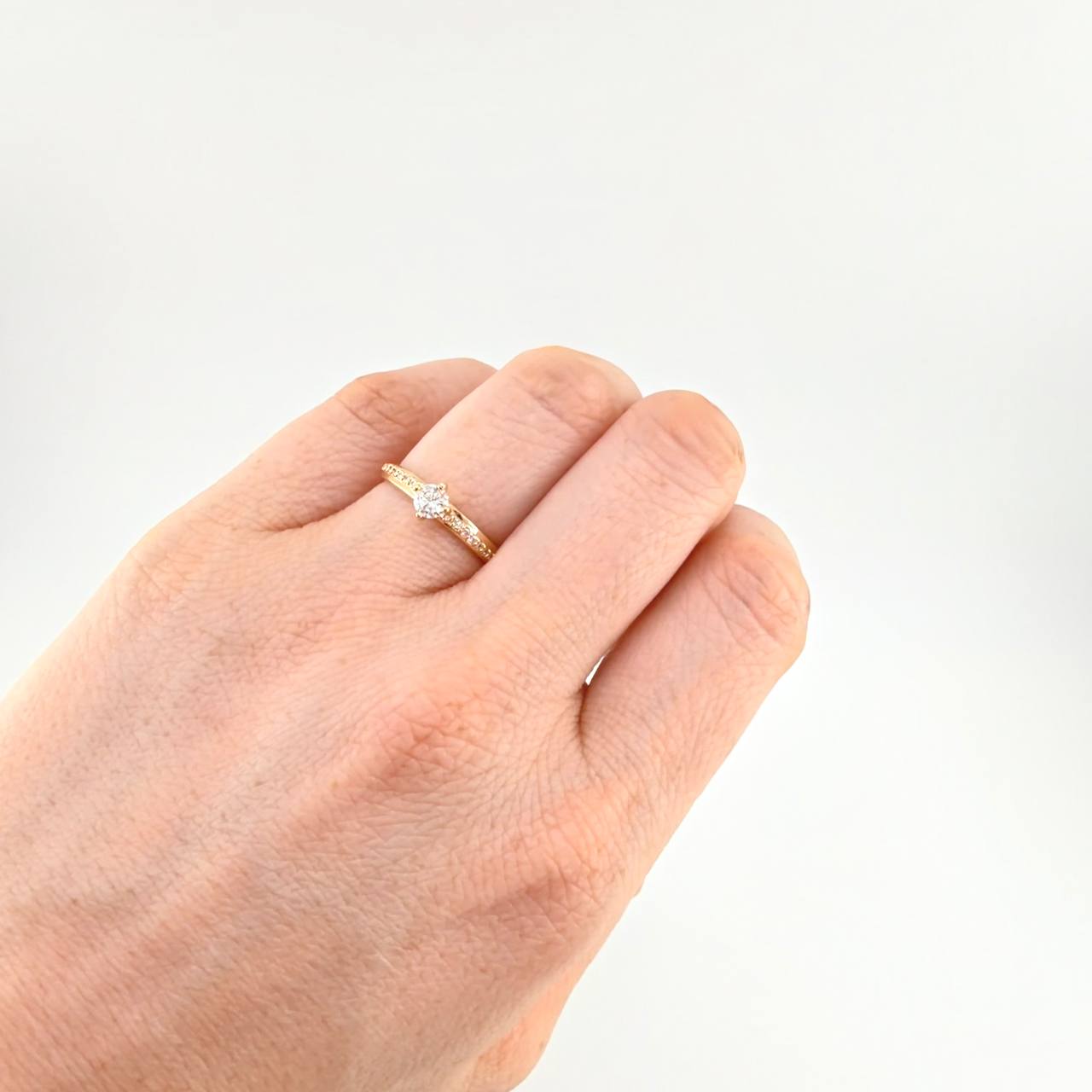 Solitaire Ring Four Prongs 2.55 g / T7 1/4 Yellow Gold 18K