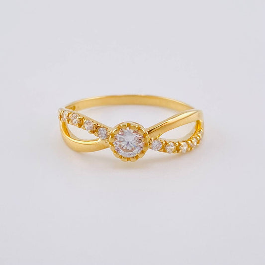 Intertwined Solitaire Ring 2.15 g / T7 3/4 Yellow Gold 18K