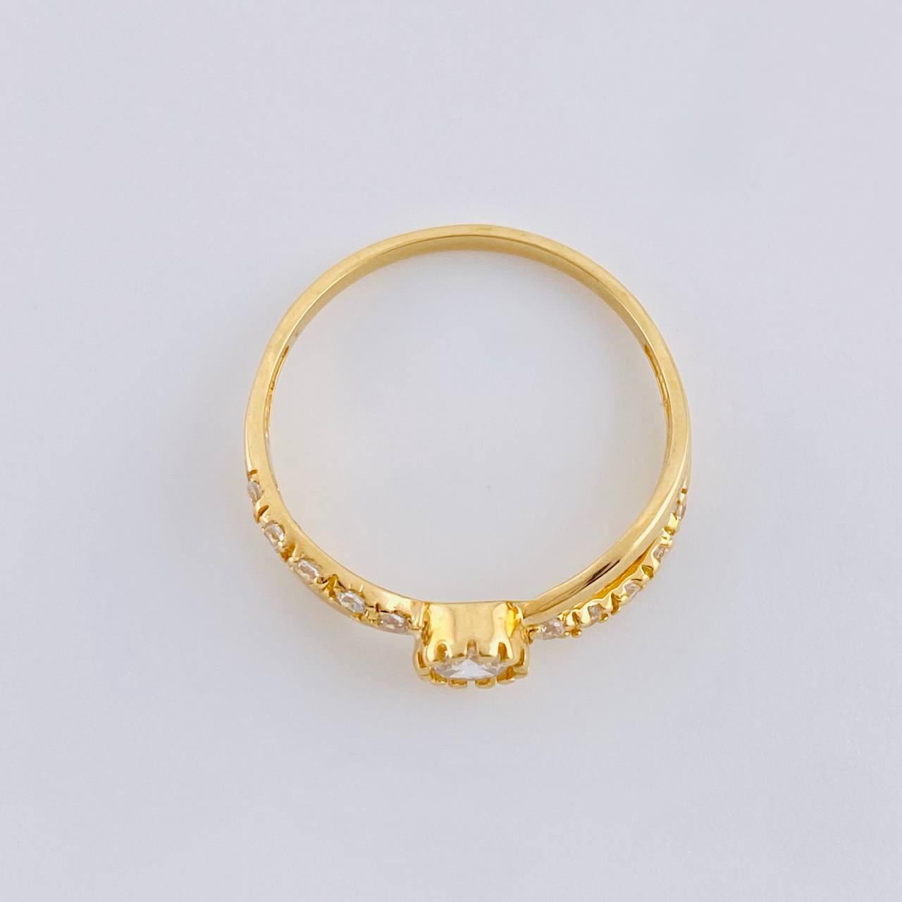 Intertwined Solitaire Ring 2.15 g / T7 3/4 Yellow Gold 18K