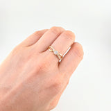 Intertwined Solitaire Ring 2.15 g / T7 3/4 Yellow Gold 18K