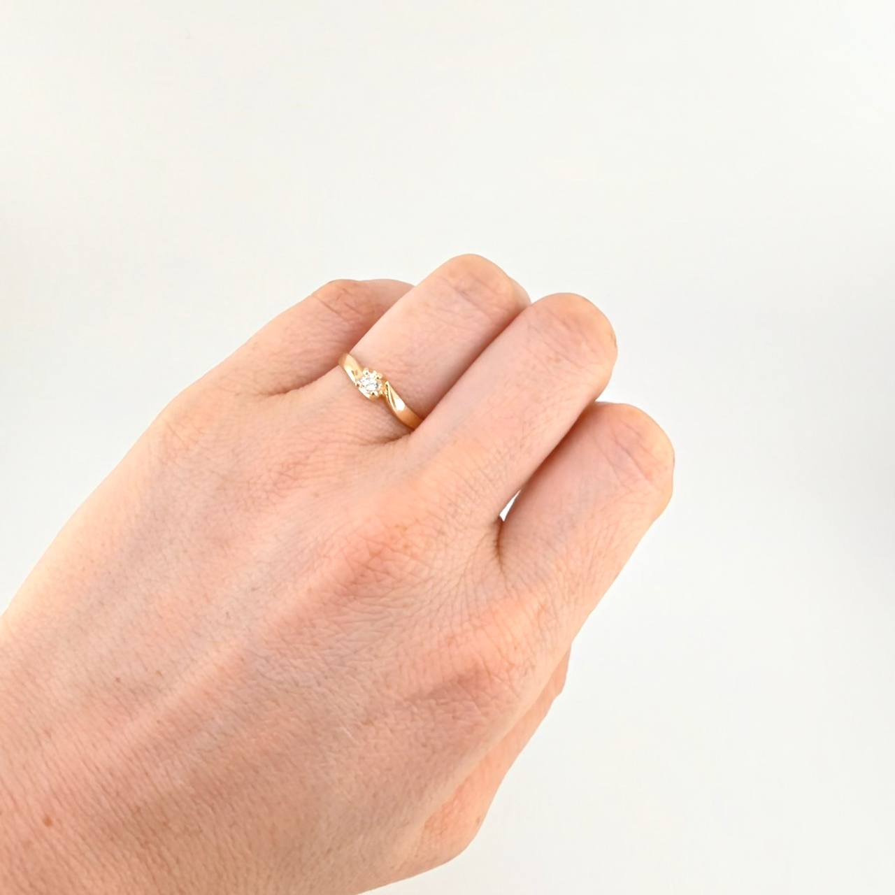 Solitaire Ring Inverted Line 1.7 g / T6 1/2 Yellow Gold 18K
