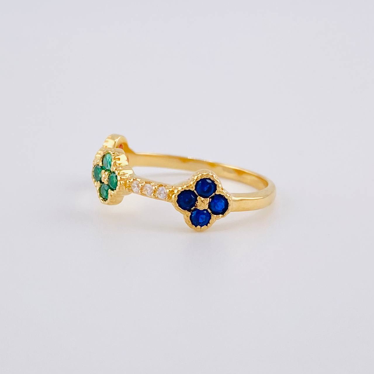 Clover Trio Ring 2.75 g / T7 3/4 Yellow Gold 18K