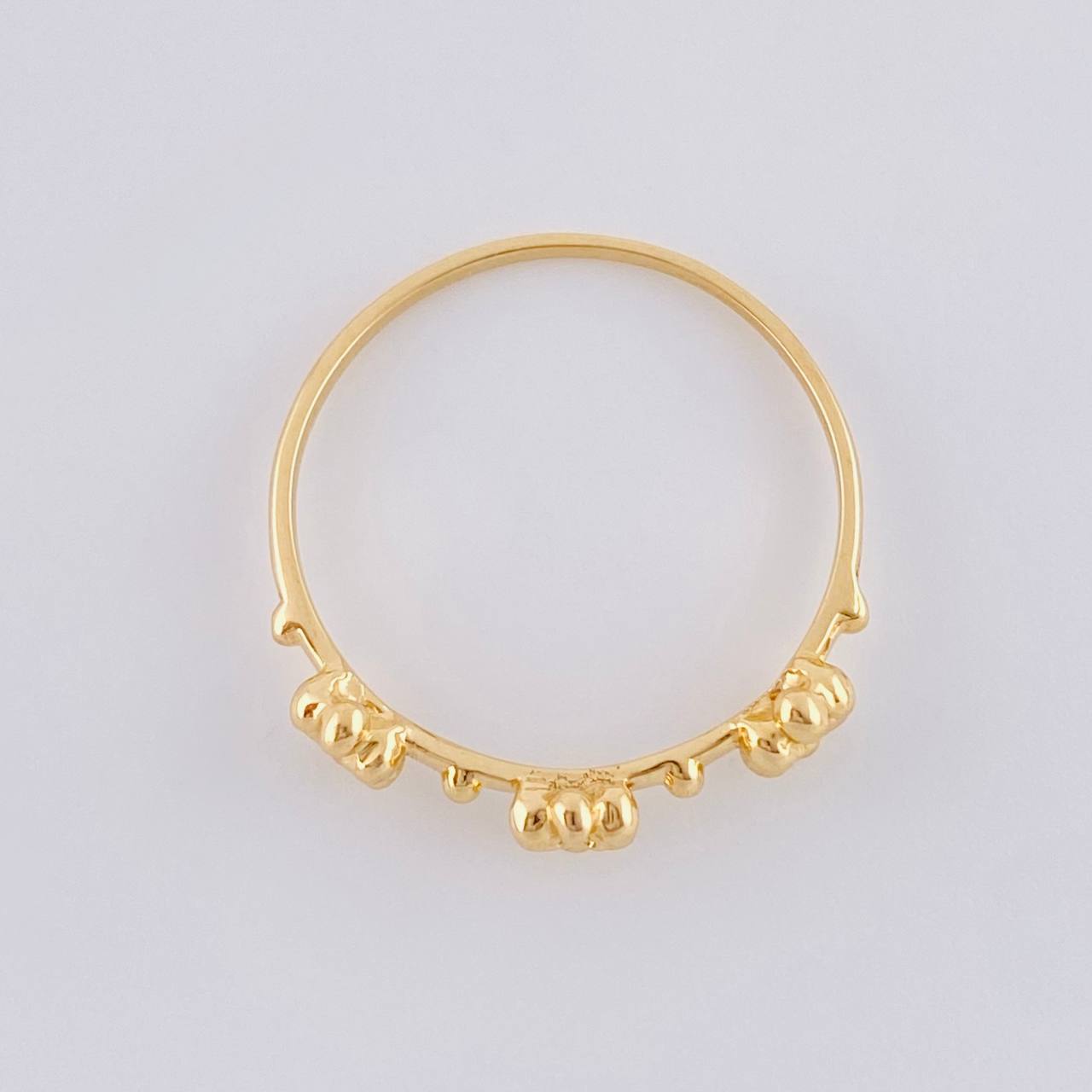 Trio Flowers Ring 1.6 g / T7 18K Yellow Gold