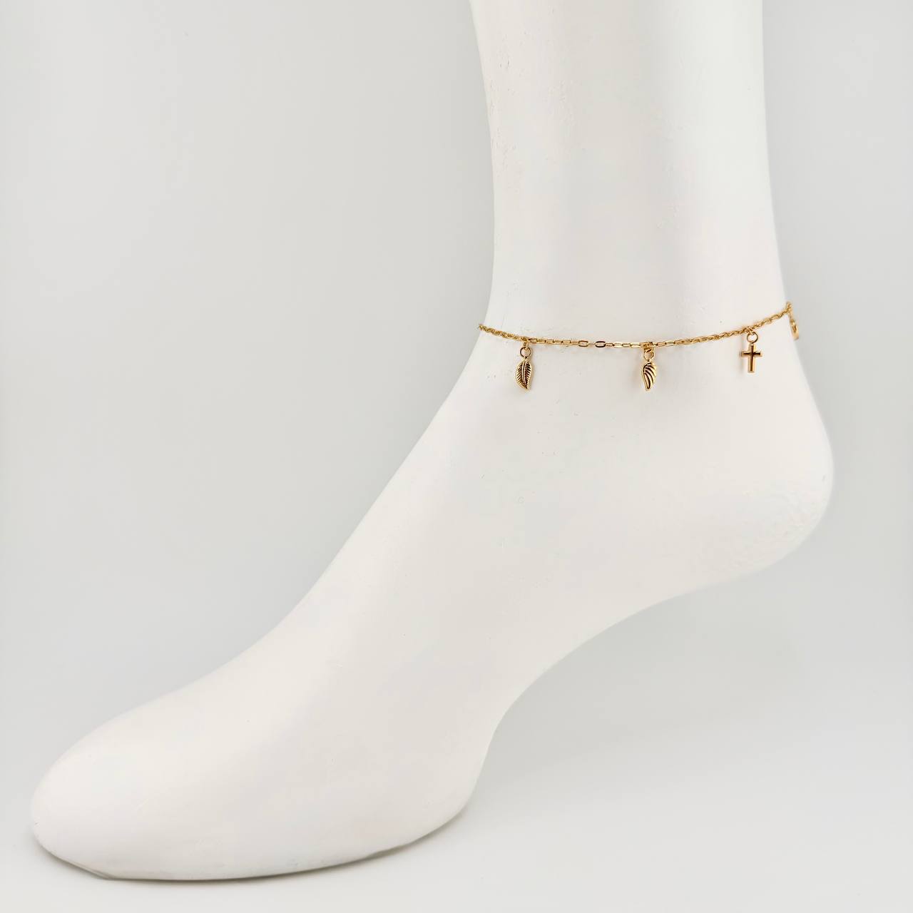 Yellow Gold 18K Anklet Box Pendants 2.9 g / 9 in / 1.7 mm