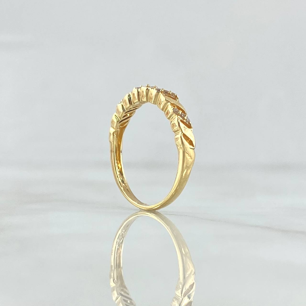 Braided Basteada Ring 2.6gr / Size 7 1/4 / White Zircons 18K Yellow Gold *