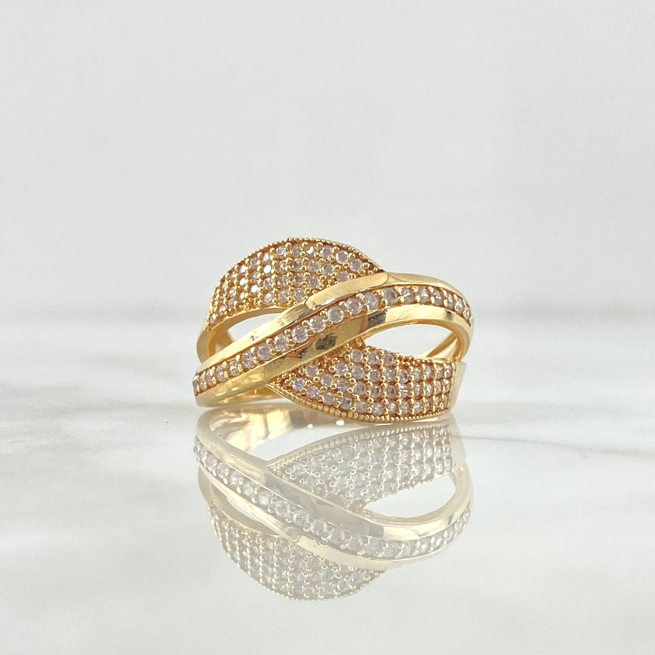 Triple Wave Ring 6.15gr / Size 7 1/4 / White Zircons 18K Yellow Gold
