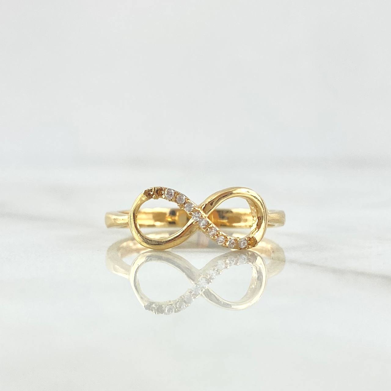 Partial Infinity Ring 2.05gr / Size 7 3/4 / White Zircons 18K Yellow Gold