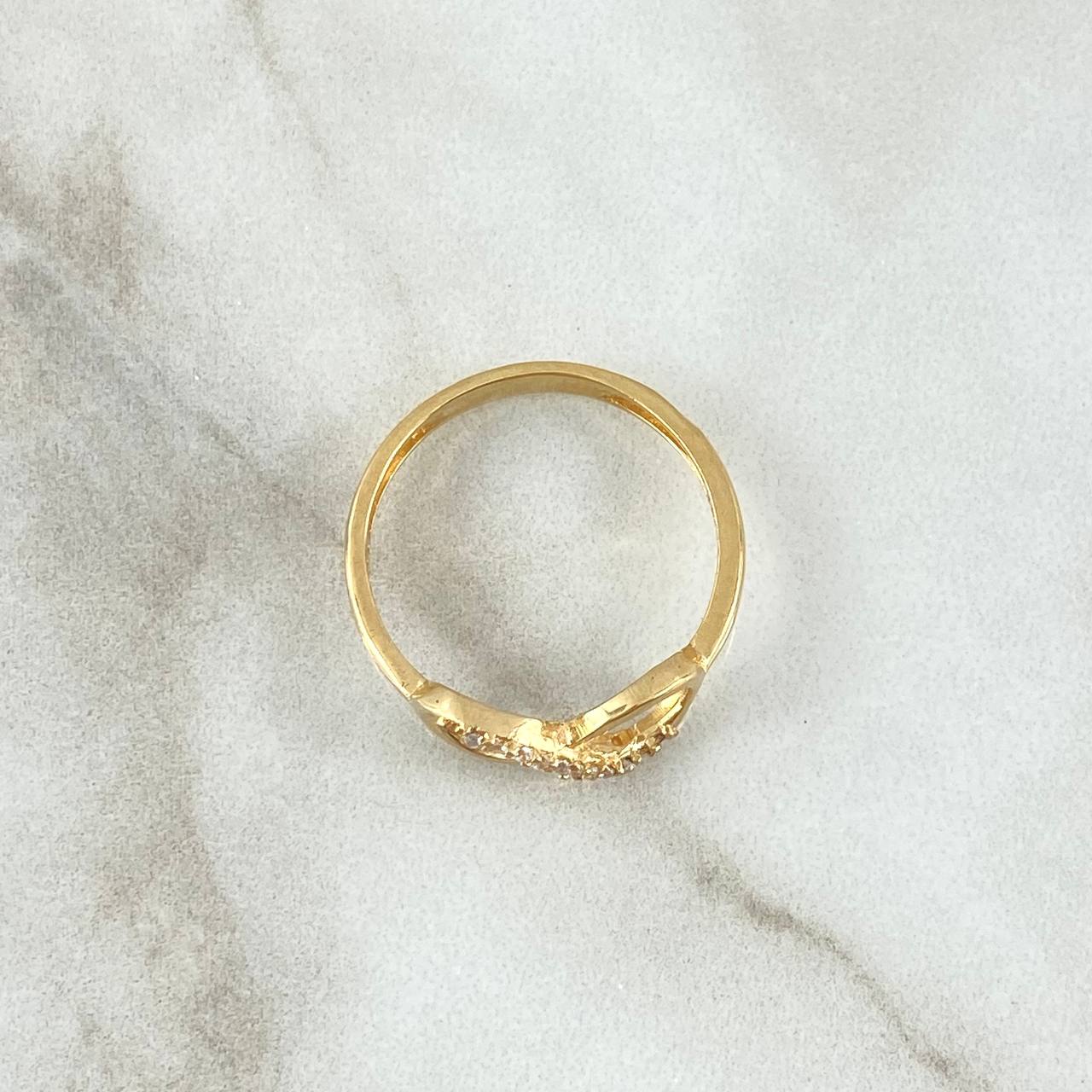 Anillo Infinito 1.85gr / T7 1/2 / Oro Amarillo 18K *
