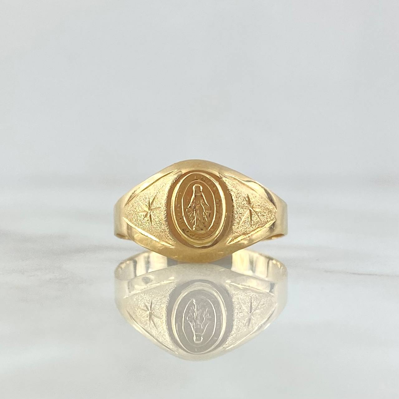 Miraculous Virgin Signet Ring 1.75gr / Size 7 / 18K Gold *