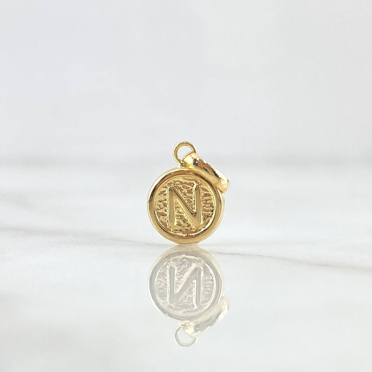 Pendant Letter N 0.4gr / 1.5cm / Textured Circle Yellow Gold