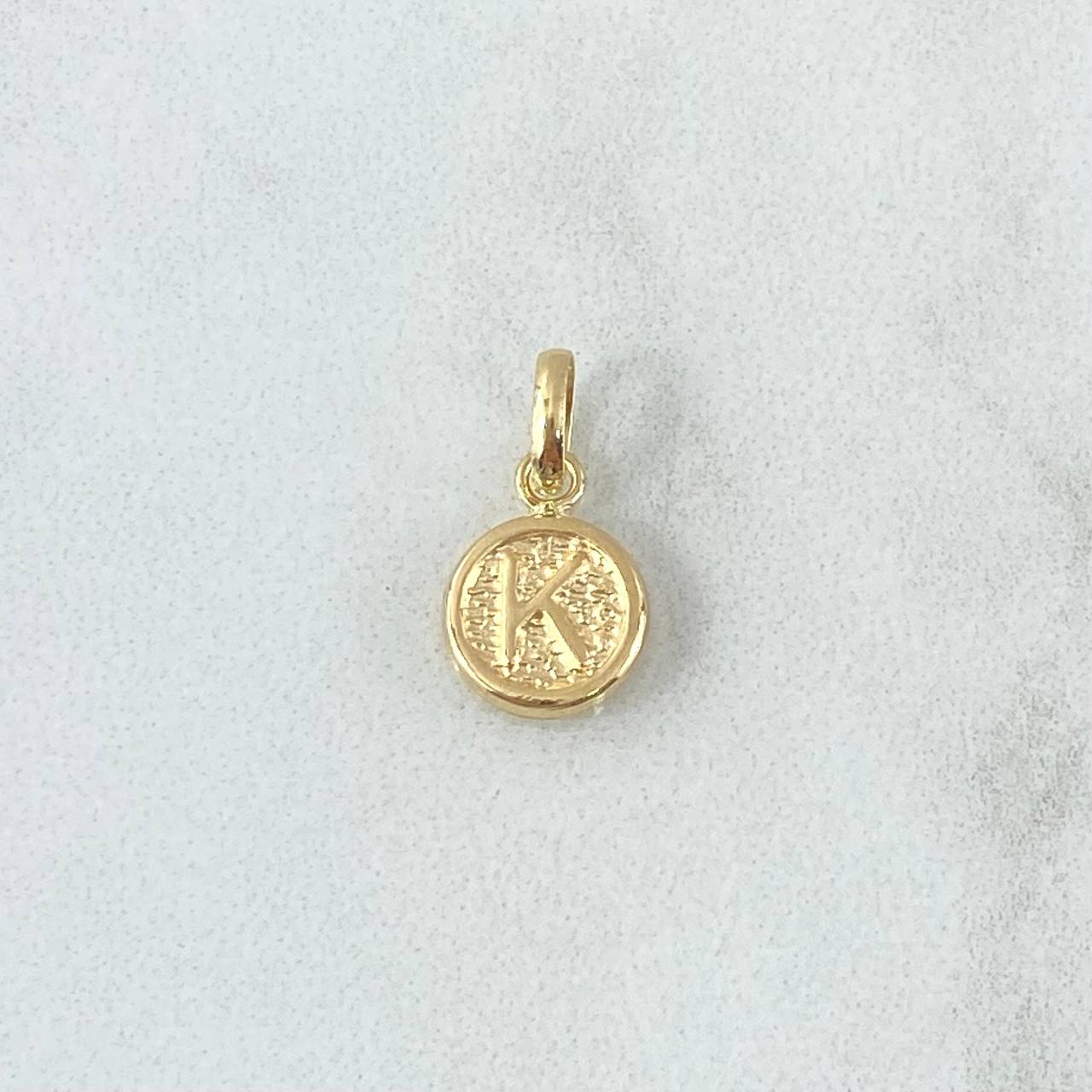 Dije Letra K 0.4gr / 1.5cm / Circulo Texturizado Rustico Oro Amarillo 18K