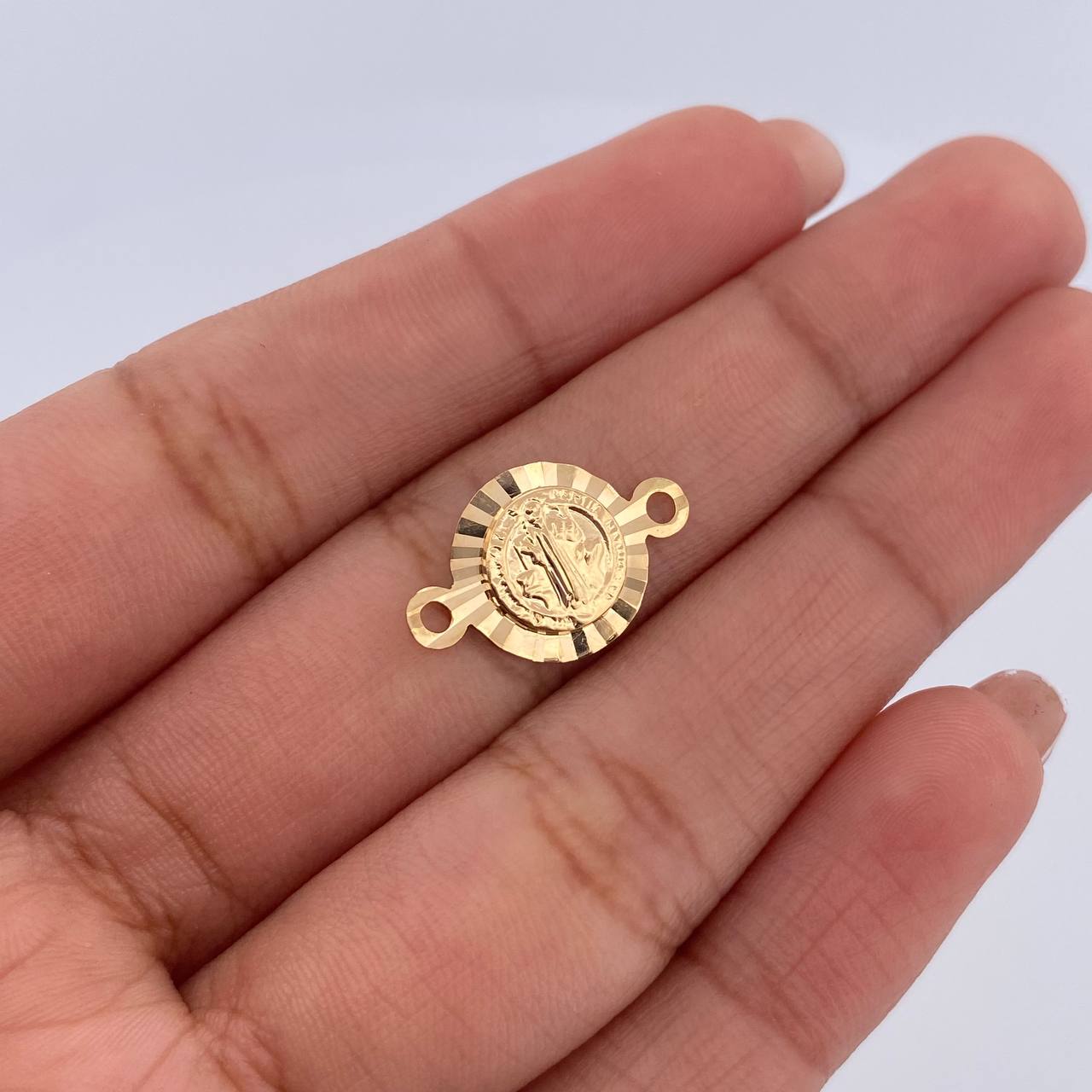 Herraje San Benito 0.9gr / 1.8cm / Diamantado Oro Amarillo 18K &
