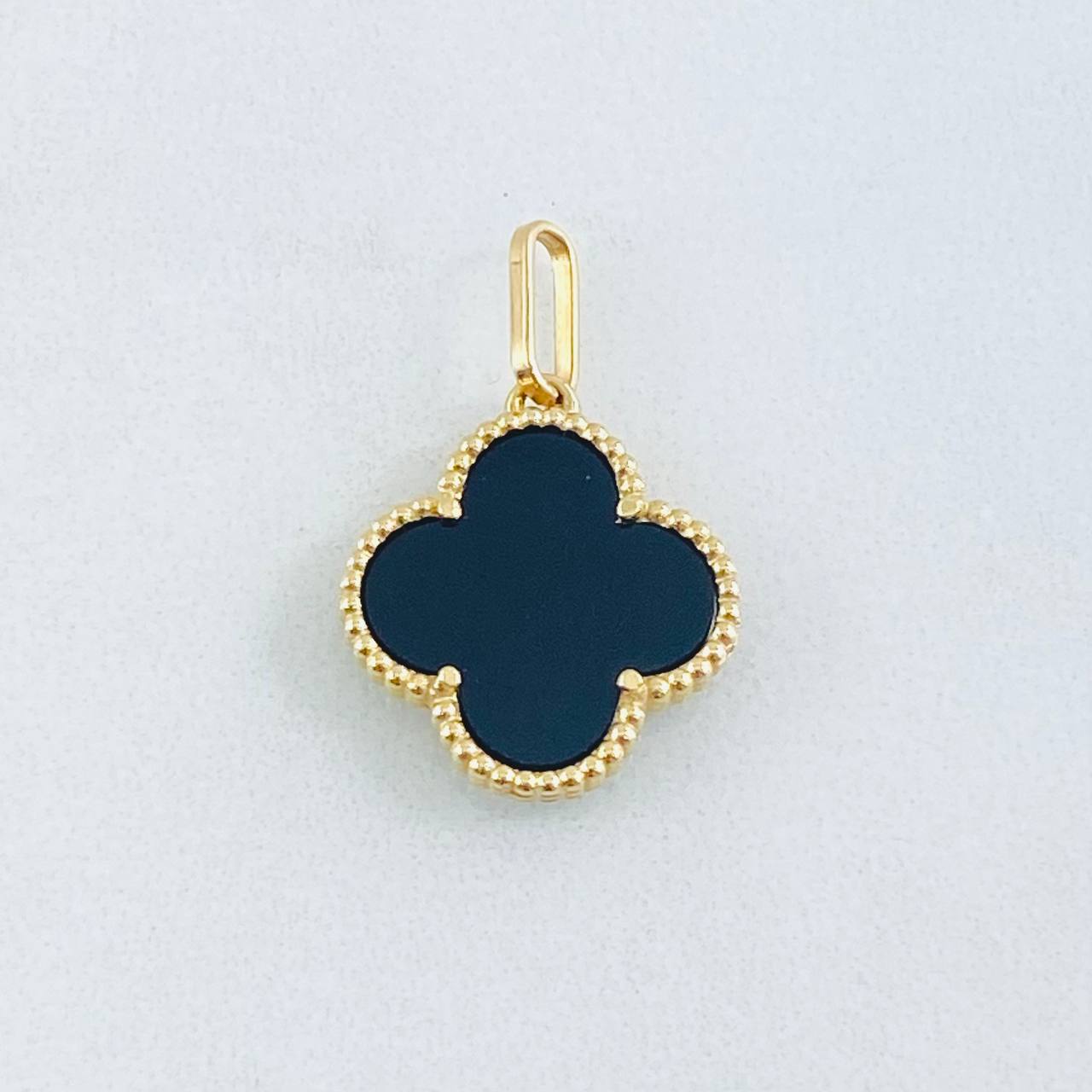 Black Clover Pendant 1.65gr / 0.9in / 18K Yellow Gold Nac.Esp.