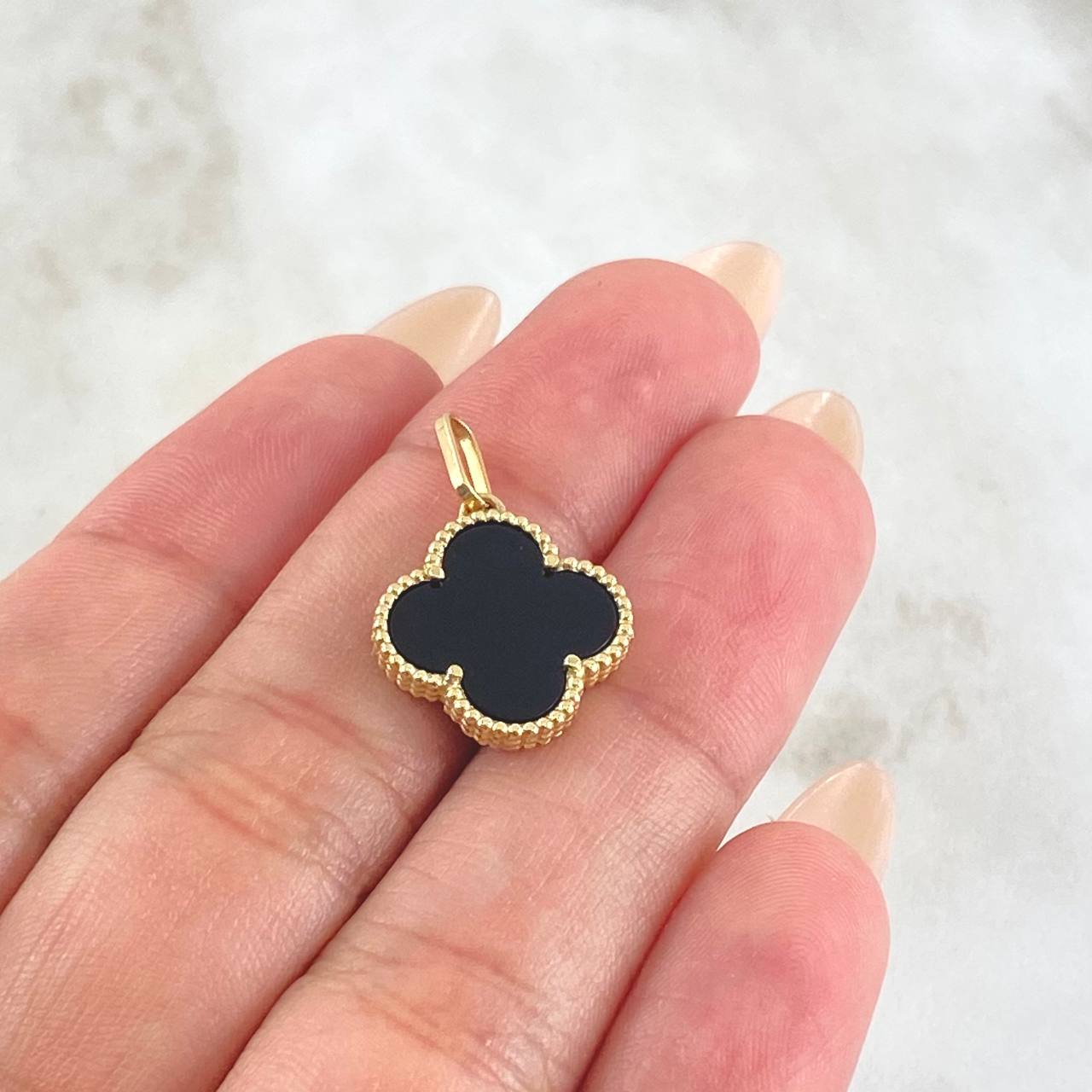 Dije Trébol Negro 1.7gr / 2.2cm / Oro Amarillo Nac.Esp. 18K