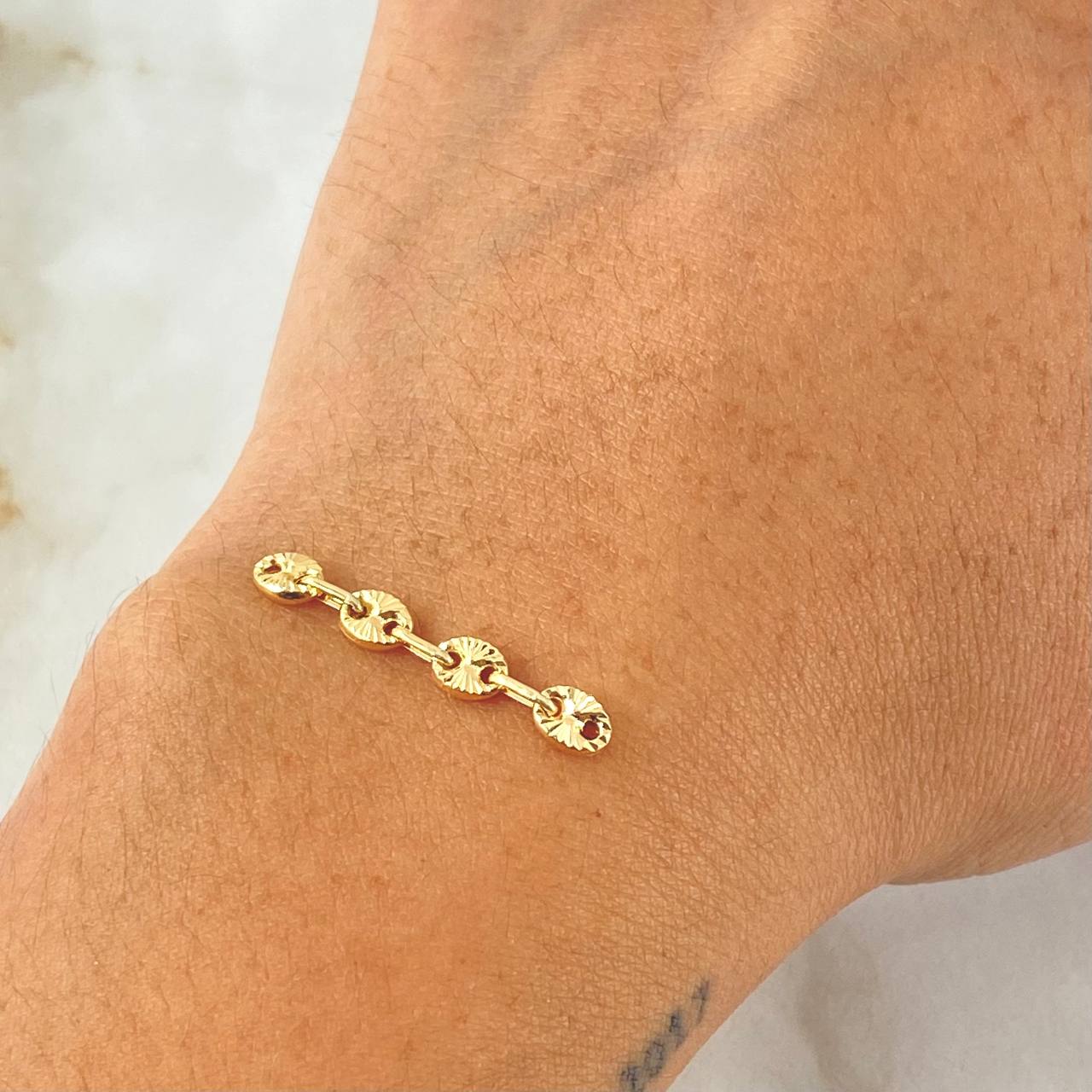 Charm Retazo GC 4 Links 0.45gr / 1in / 4.2mm Yellow Gold 18K