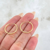 Hoop Earrings Striped Hoop 0.85gr / 0.7in / 18K Gold!