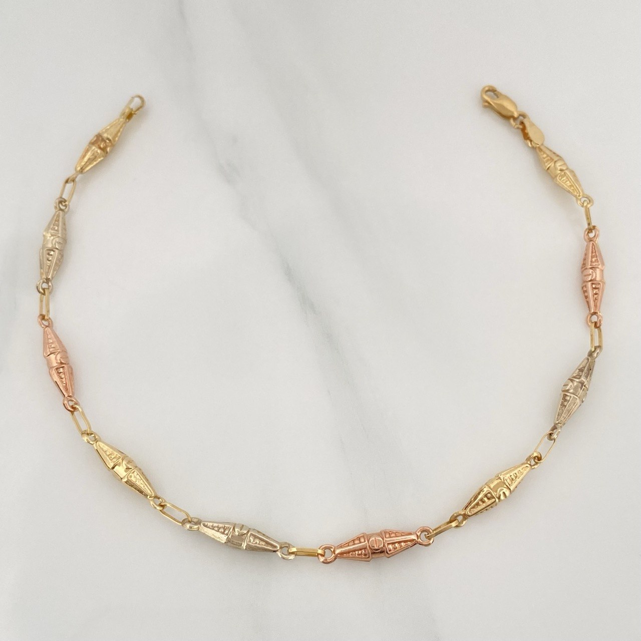 Pulso Rustico Dubai 2.6 g / 7 1/4 in / 3.5 mm Tres Oros 18K