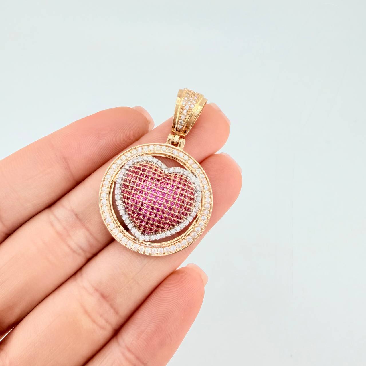 Pendant Medal Dense Heart 8.1 g / 1 1/2 in Two Yellow White Gold 18K