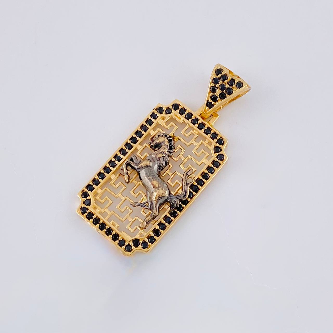 Pendant Plaque Horse Filigree 3.05 g / 1 1/4 in Two Golds Black Yellow 18K