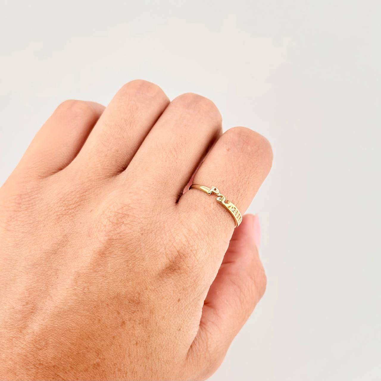 Peace Ring 1.3 g / T6 3/4 Yellow Gold 18K