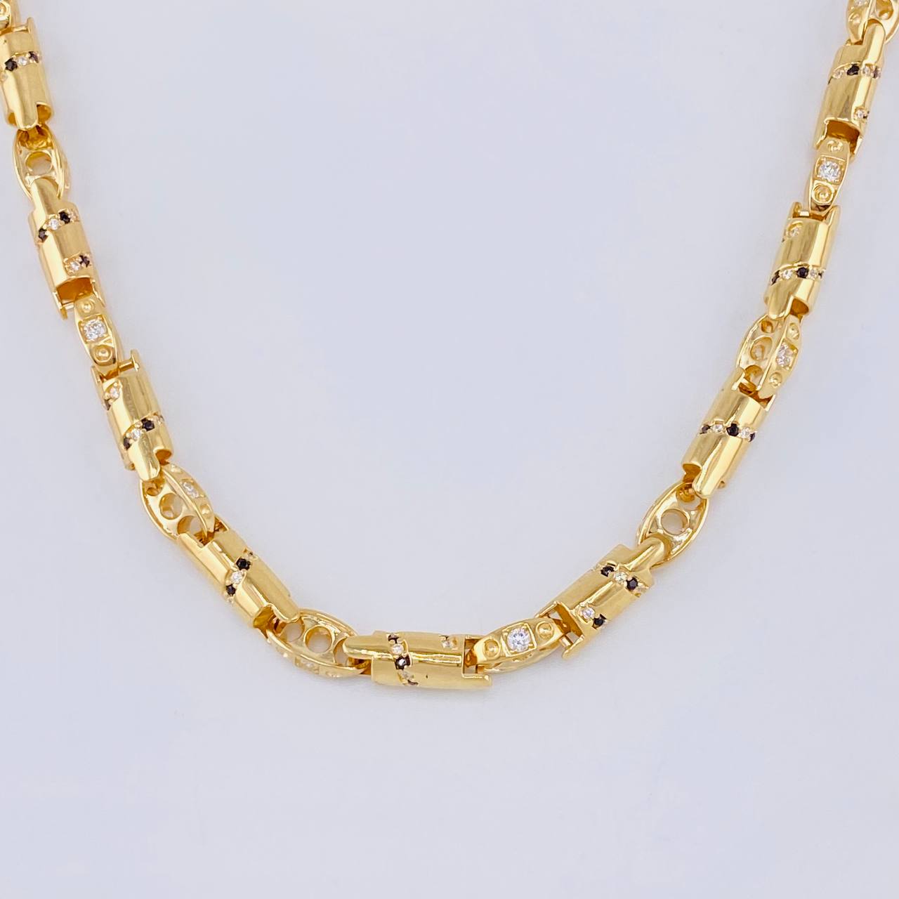 Cadena Rustica Cilindrica 53.15 g / 25 3/4 in / 4.6 mm Oro Amarillo 18K