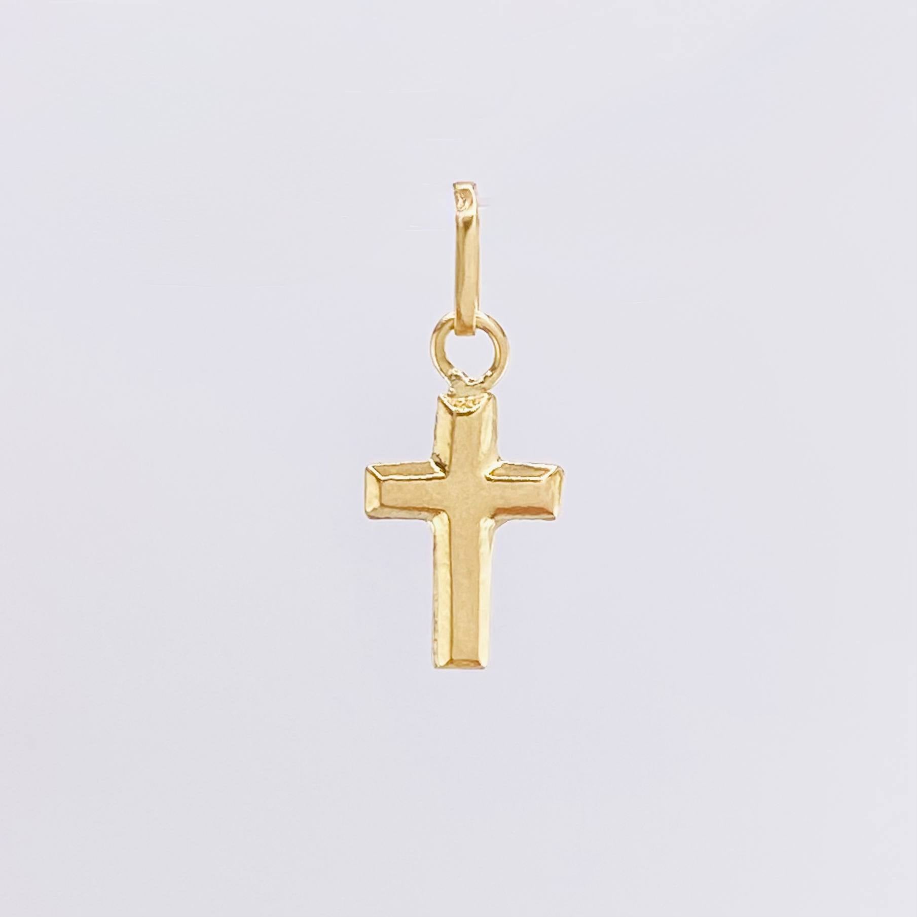 Dije Cruz 0.15gr / 1/2 in / Oro Amarillo 18K ©