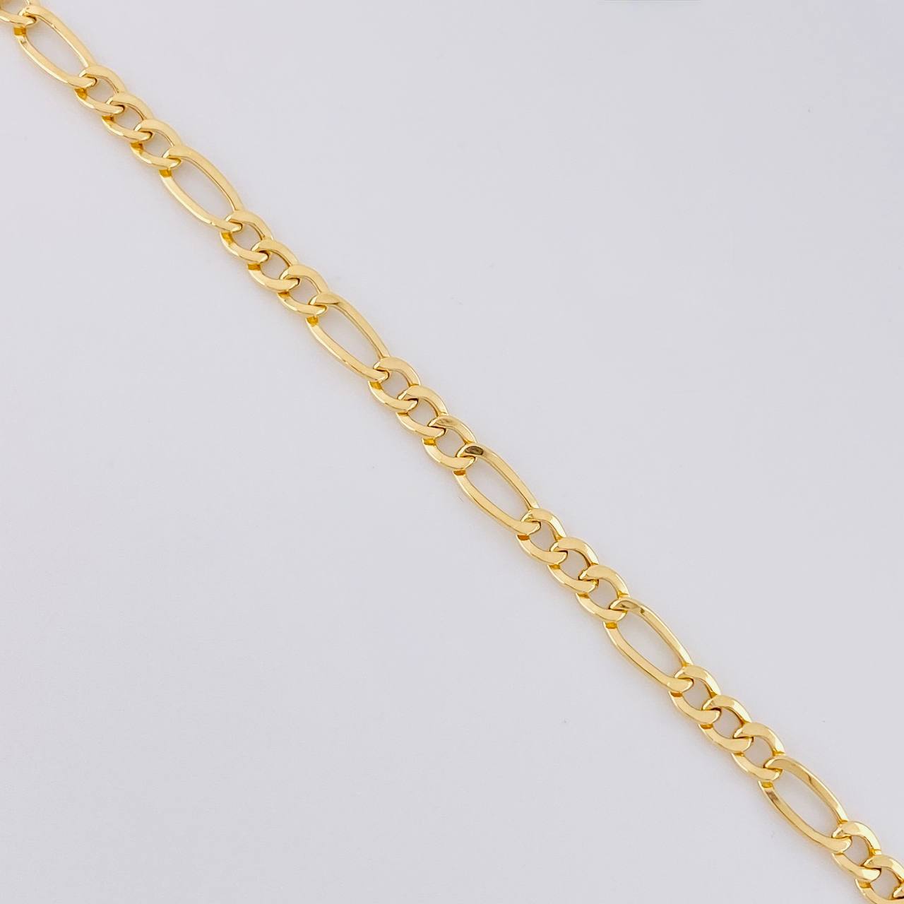 Cadena Figaro 5.65g / 20 in / 4.5mm Oro Amarillo 18K
