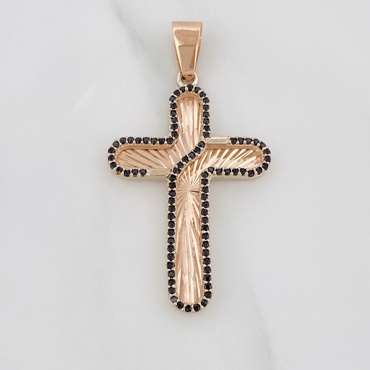 Dije Cruz 4.95g / 1 3/4 in Oro Rosa 18K