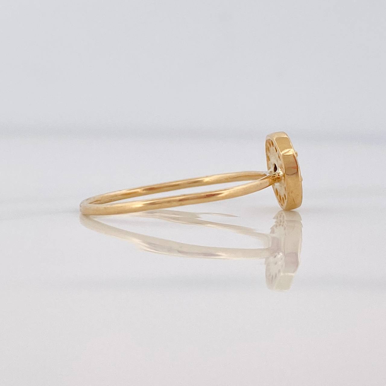Circle Ring 1.6g / Size 7 1/4 Yellow Gold 18K
