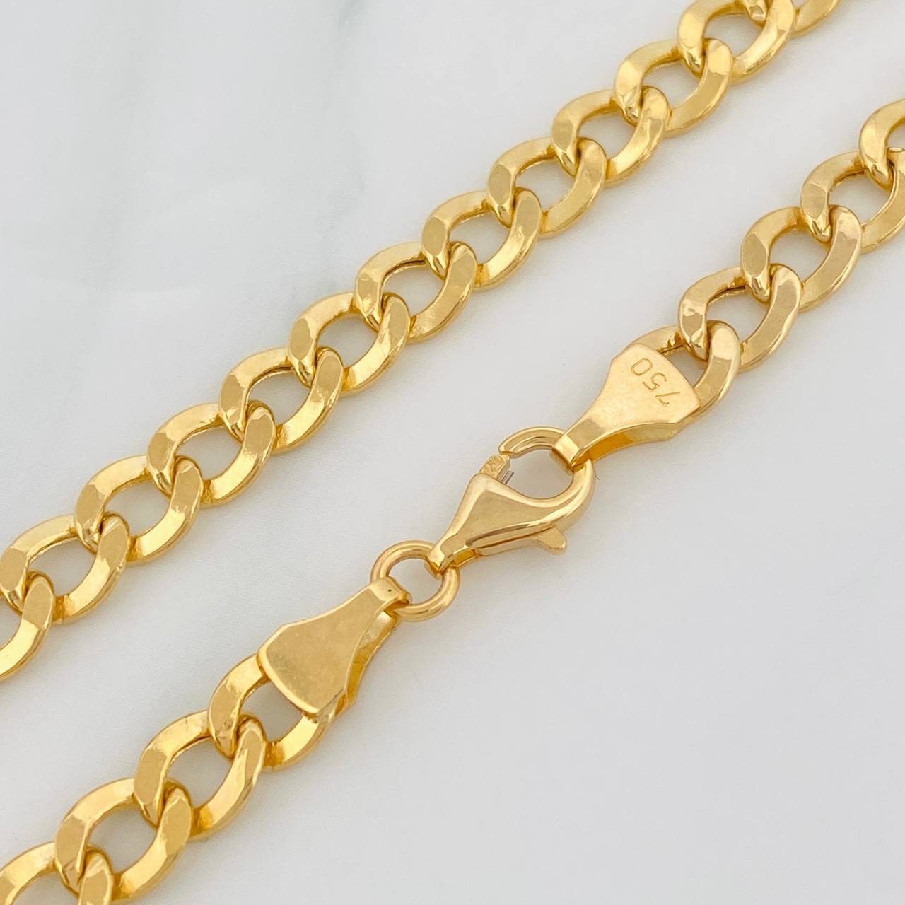 Pulso Cubano 5.25g / 7 3/4 in / 5.2mm Oro Amarillo 18K