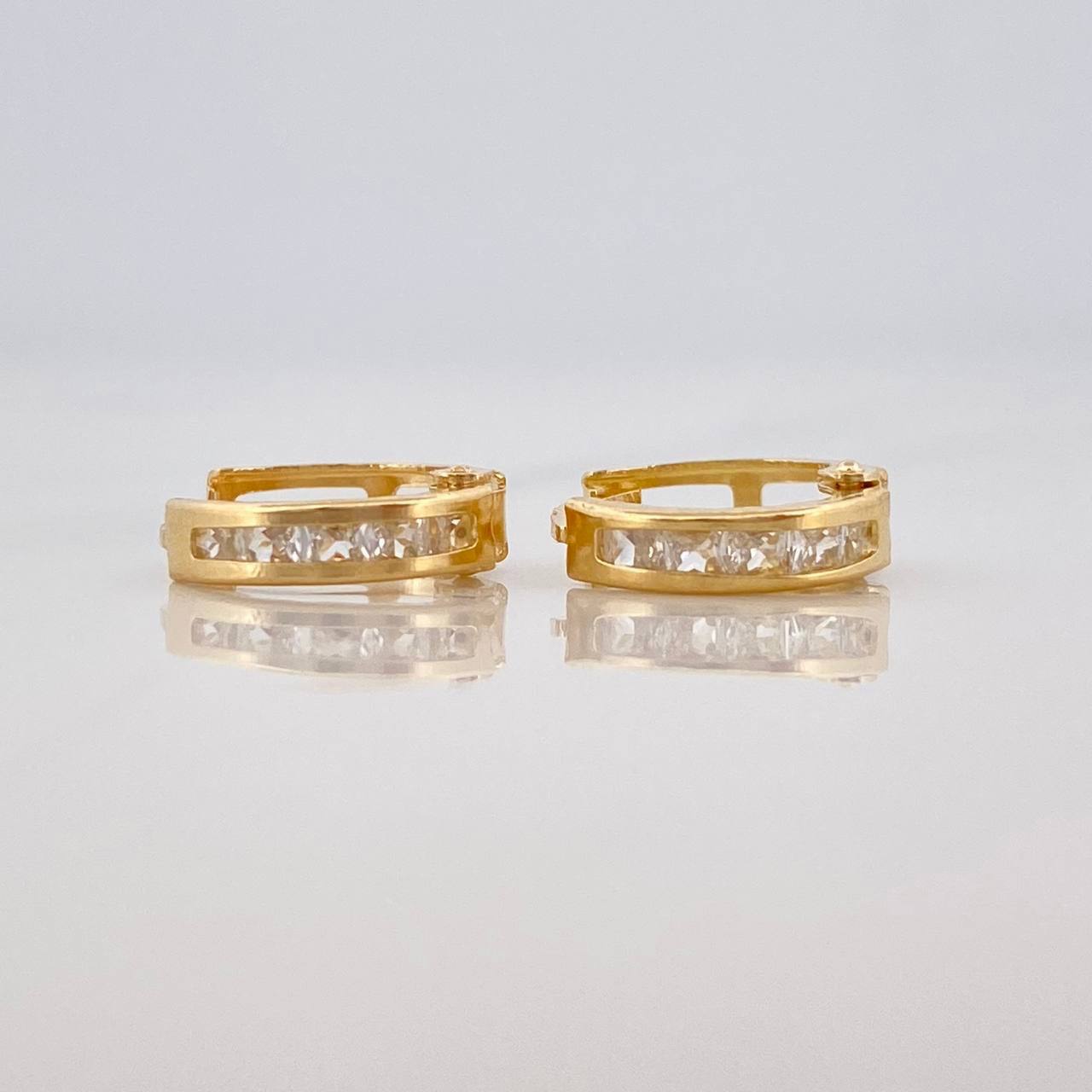 Candongas Carril 1.15g / 1/2 in Oro Amarillo 18K