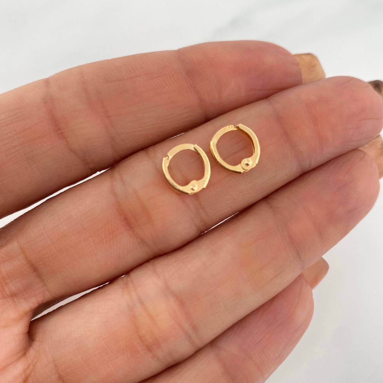 Candongas Carril Lisas 0.65g / 1/4 in Oro Amarillo 18K