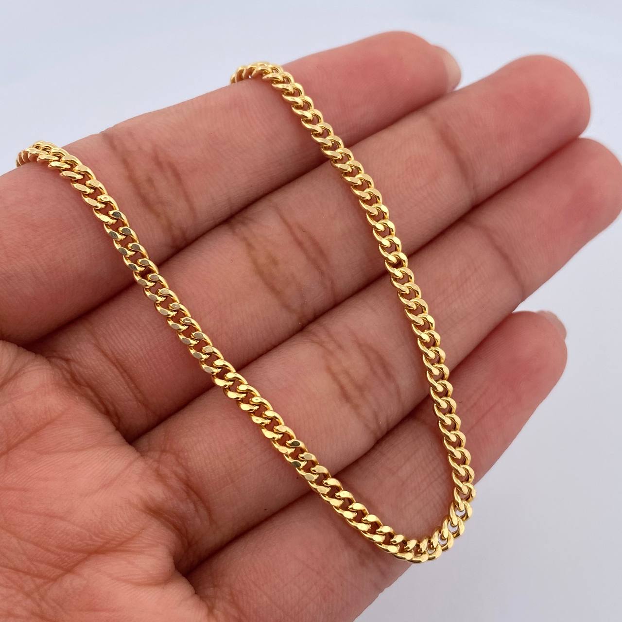 Pulso Cubano 2.8gr / 20.3cm / 2.6mm Oro Amarillo +1 18K &