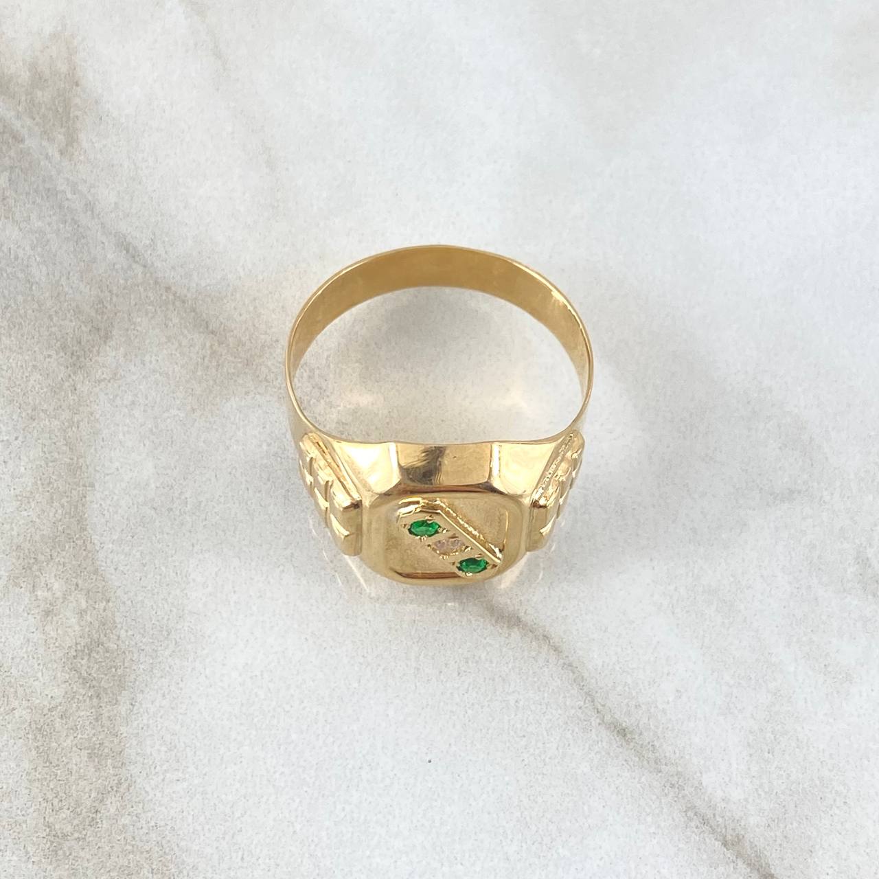Trinity Signet Ring 4.1gr / T8 1/4 / 18K Yellow Gold *