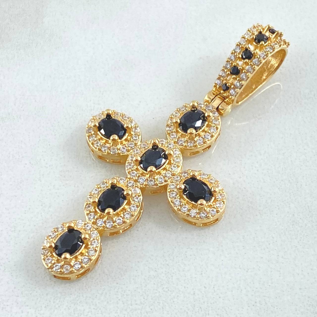 Pendant Cross Dense 5.2gr / 4.5cm / 18K Gold