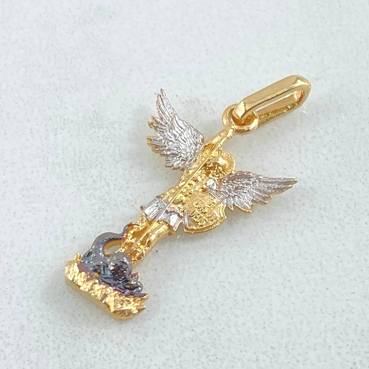 San Miguel Archangel Pendant 1.65gr / 2.8cm / 18K Gold