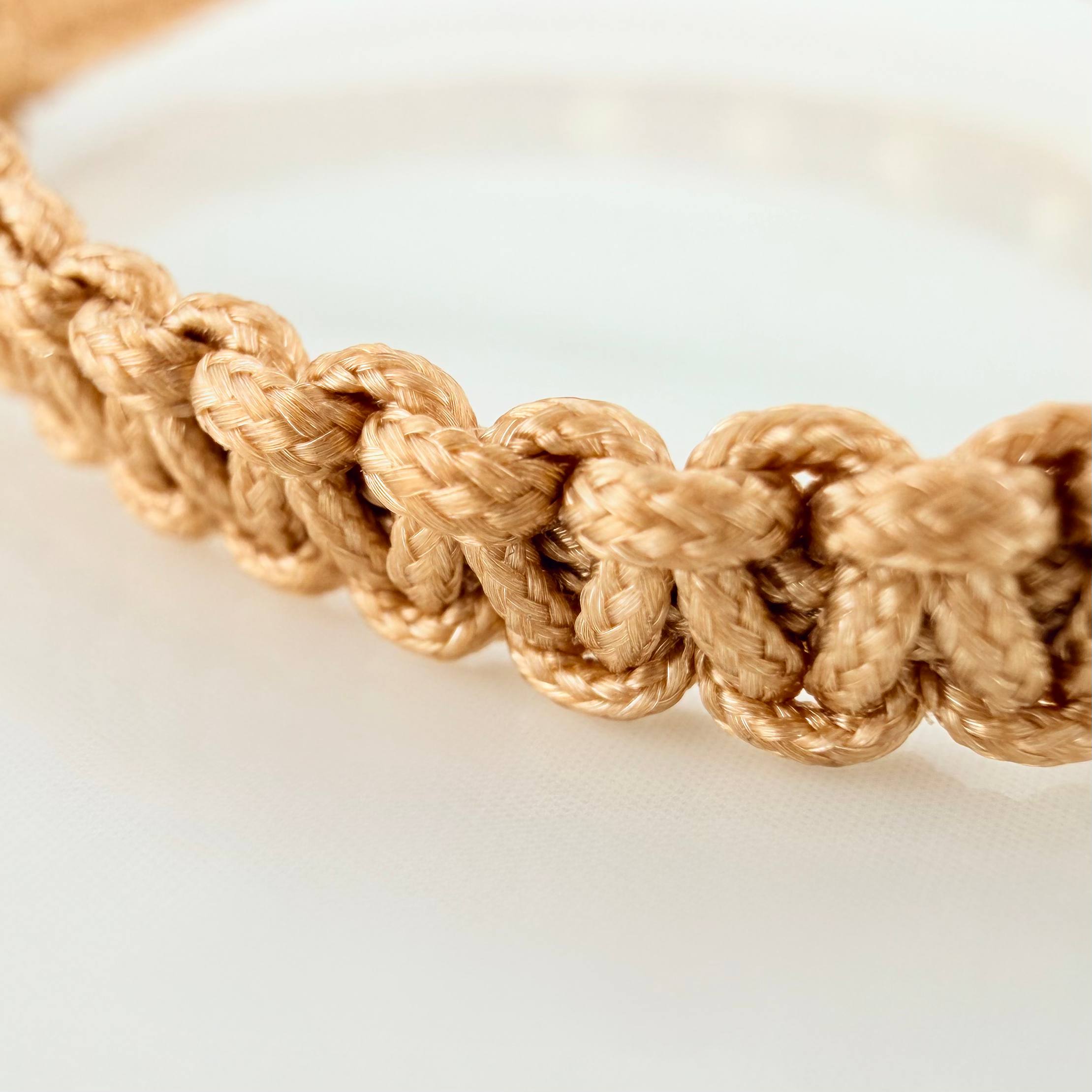 Pulsera Tejida Caqui Corona 4Mm 8 Und Oro Amarillo 18K