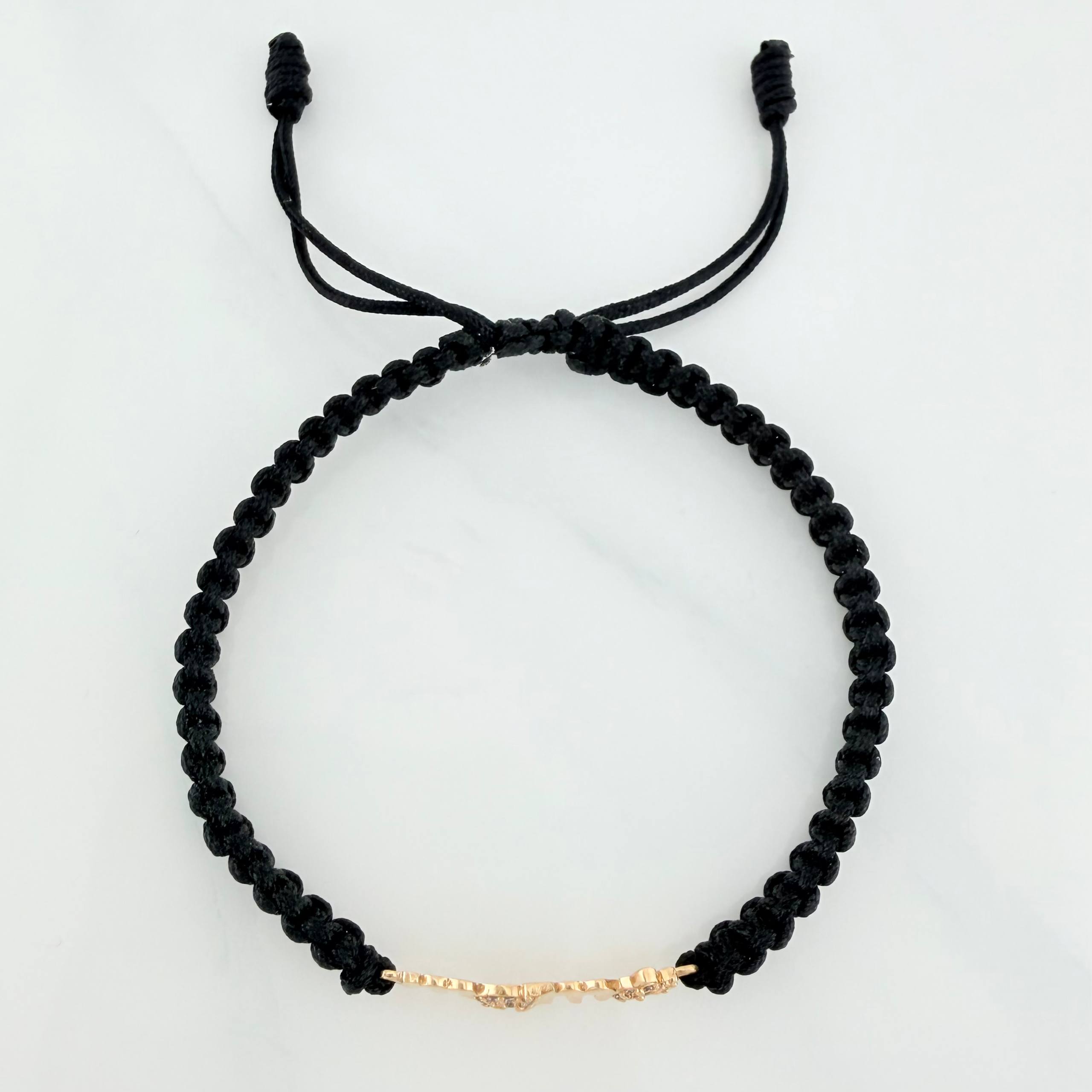 Pulsera Tejida Negra Mamá Oro Amarillo 18K