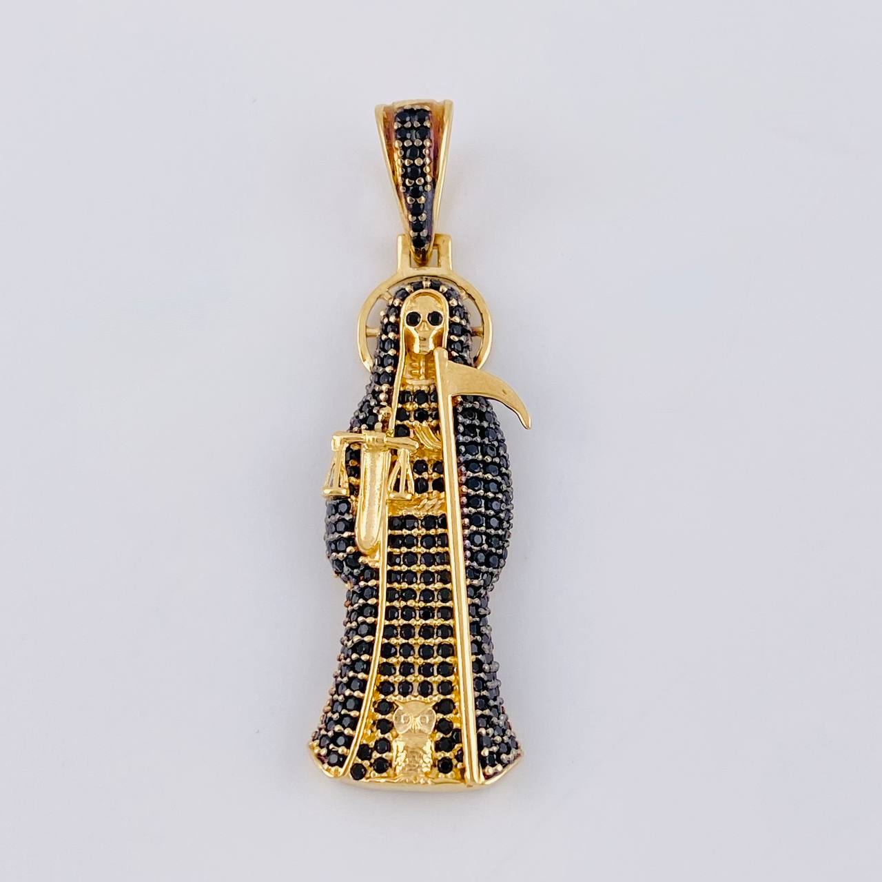 Dije Santa Muerte 7.05 g / 1 3/4 in Oro Amarillo 18K