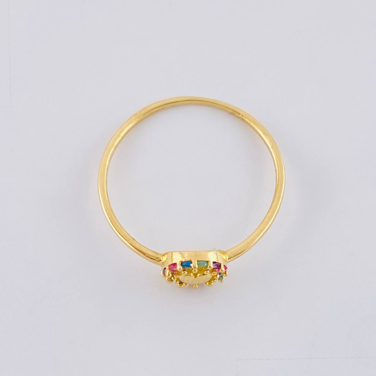 Anillo Circulo Corazon 1.05 g / T7 3/4 Oro Amarillo 18K
