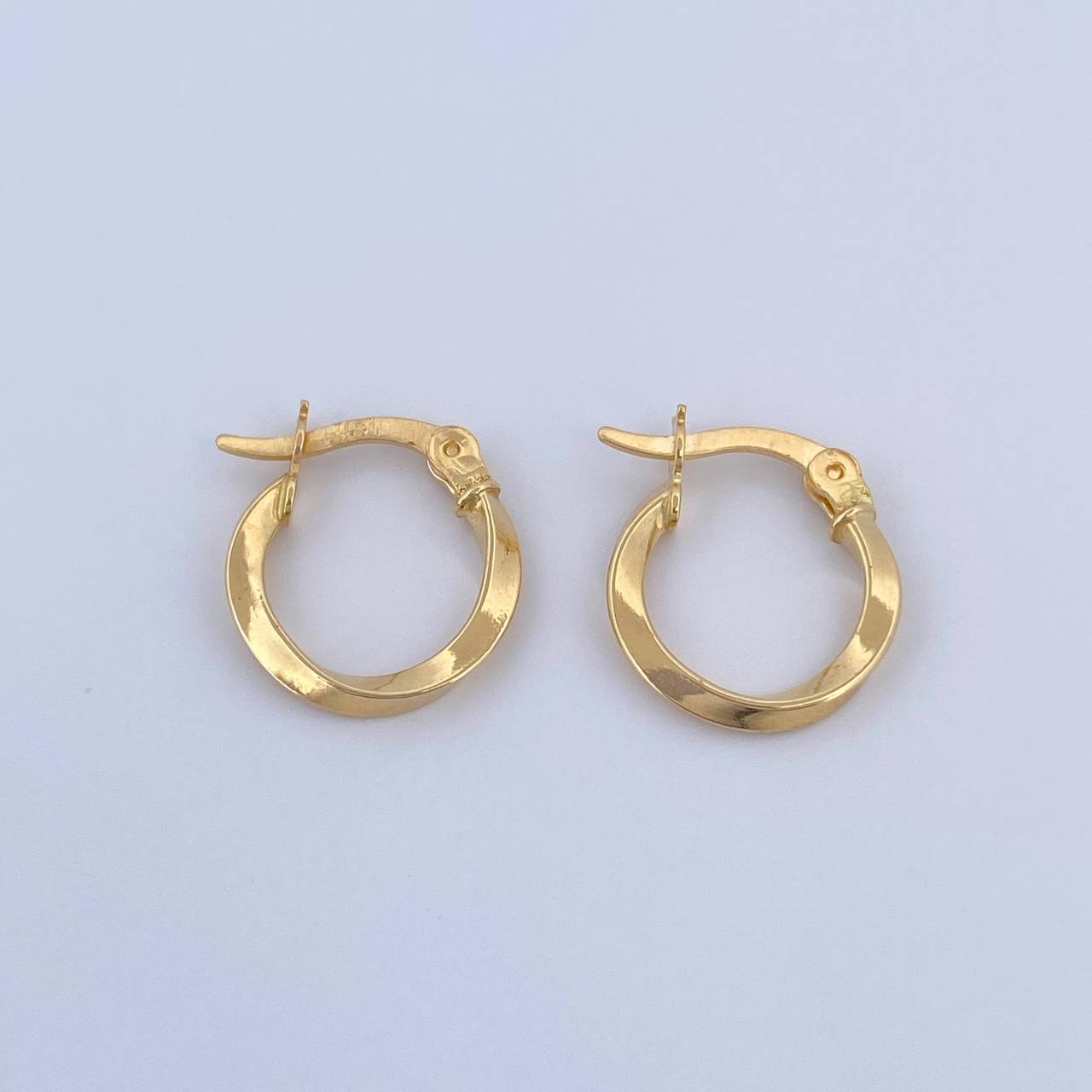 Candongas Kari 1gr / 1.5cm / Entorchadas Oro Amarillo 18K &