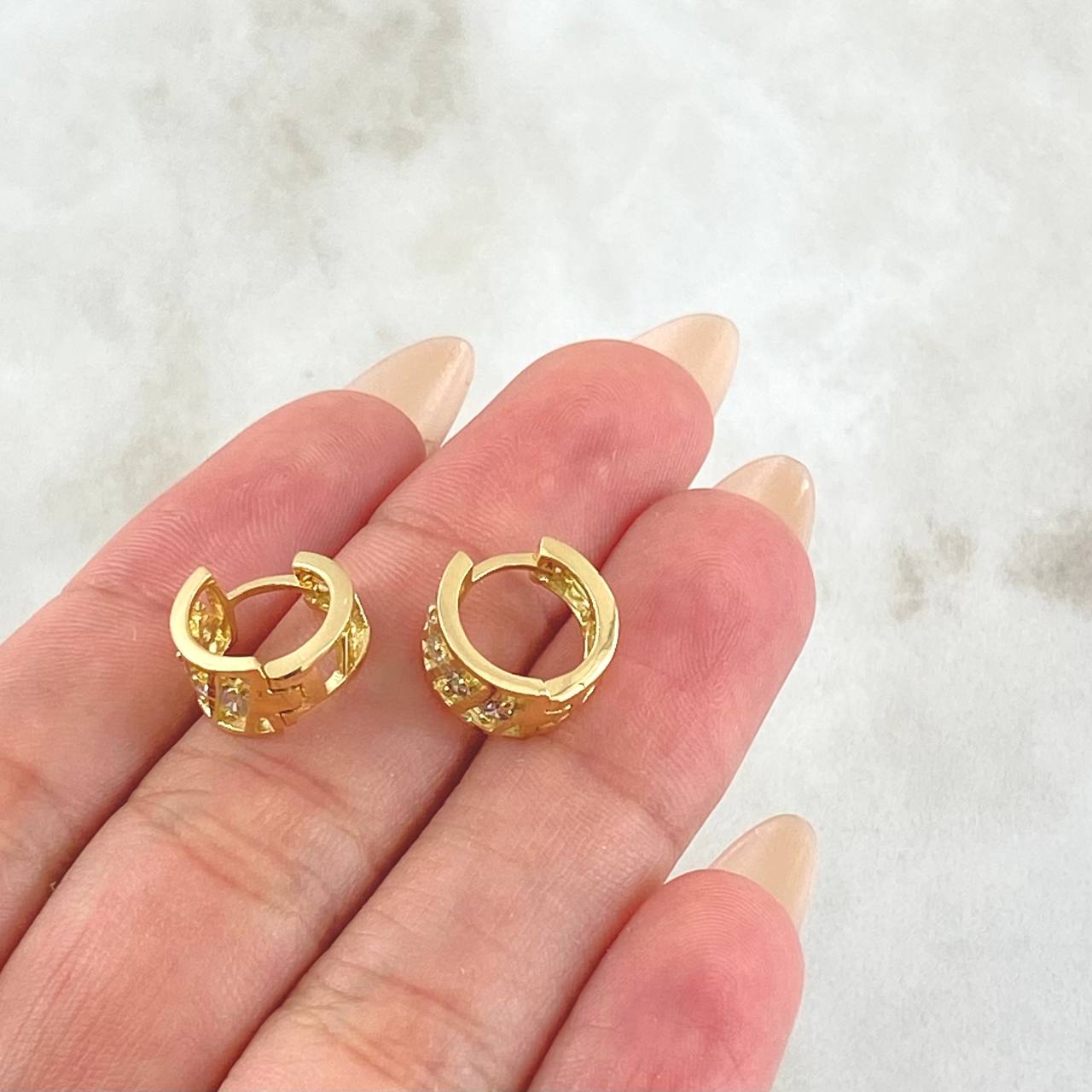 Segmented Track Hoop Earrings 3.5gr / 1cm / 18K Gold