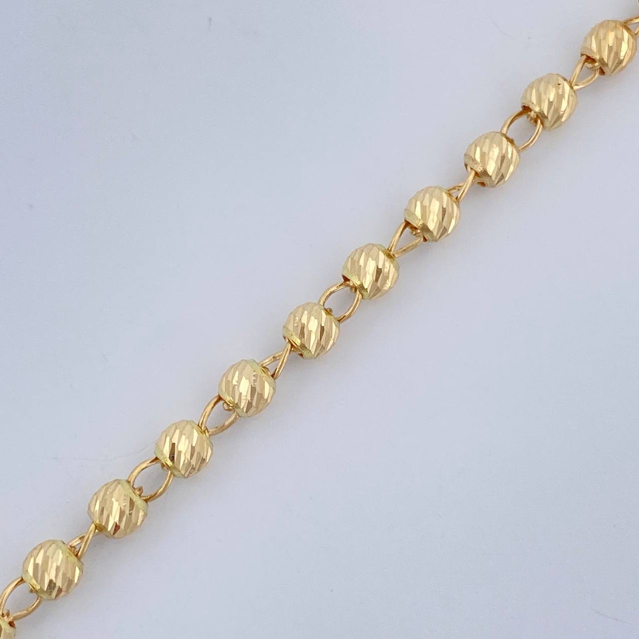 Military Type Bracelet 2.55gr / 19cm / 18K Gold $