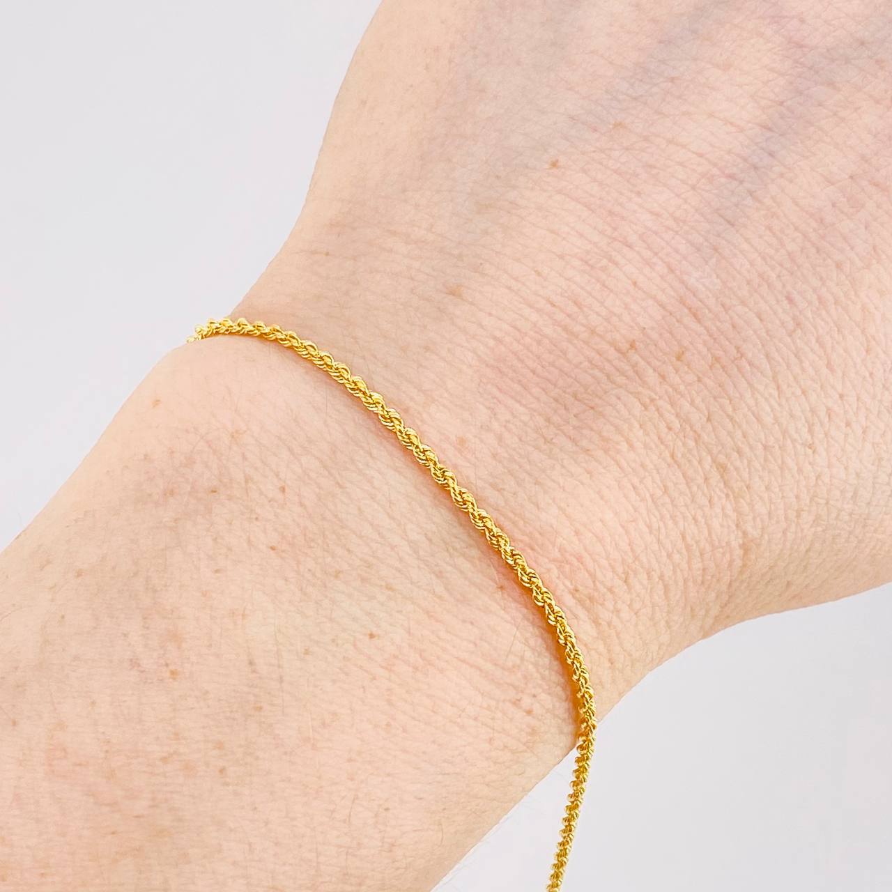 Rope Bracelet 0.65g / 6 3/4 in / 1.6mm Yellow Gold 18K