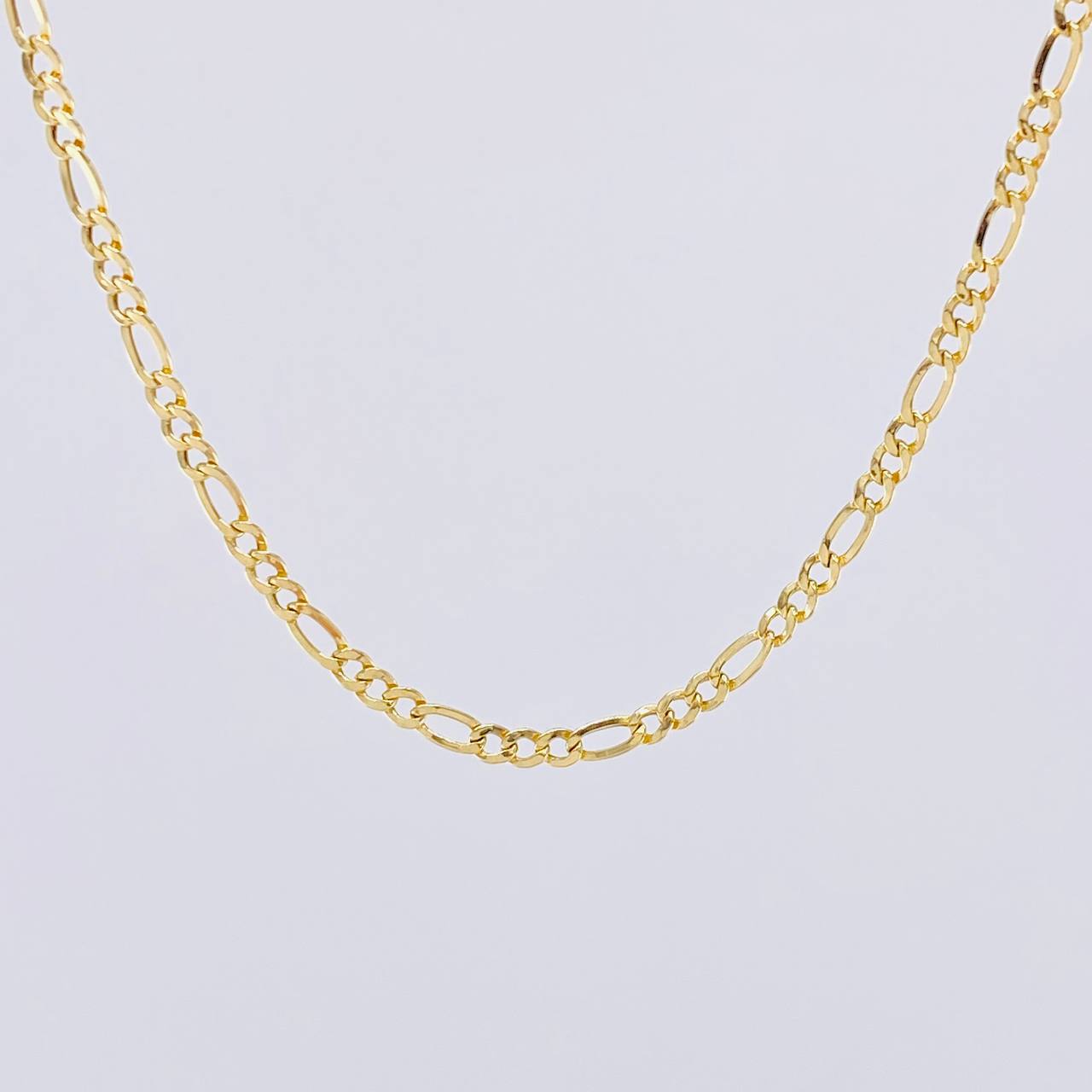 Cadena Figaro 7.8g / 24 in / 4.3mm Oro Amarillo 18K