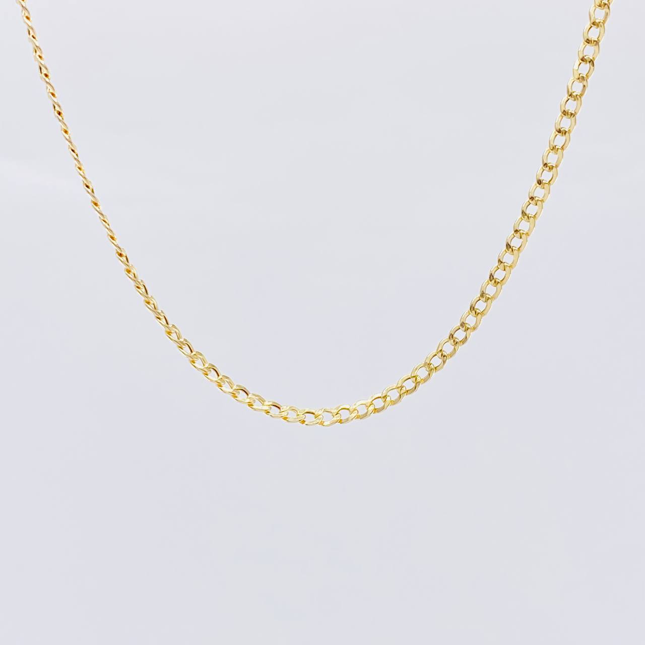 Cadena Cubana 2.15g / 18 in / 2.4mm Oro Amarillo 18K