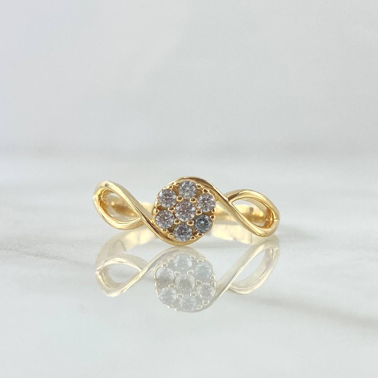 Infinity Center Ring Shot 2.4gr / T6 1/2 / White Zircons 18K Yellow Gold ©