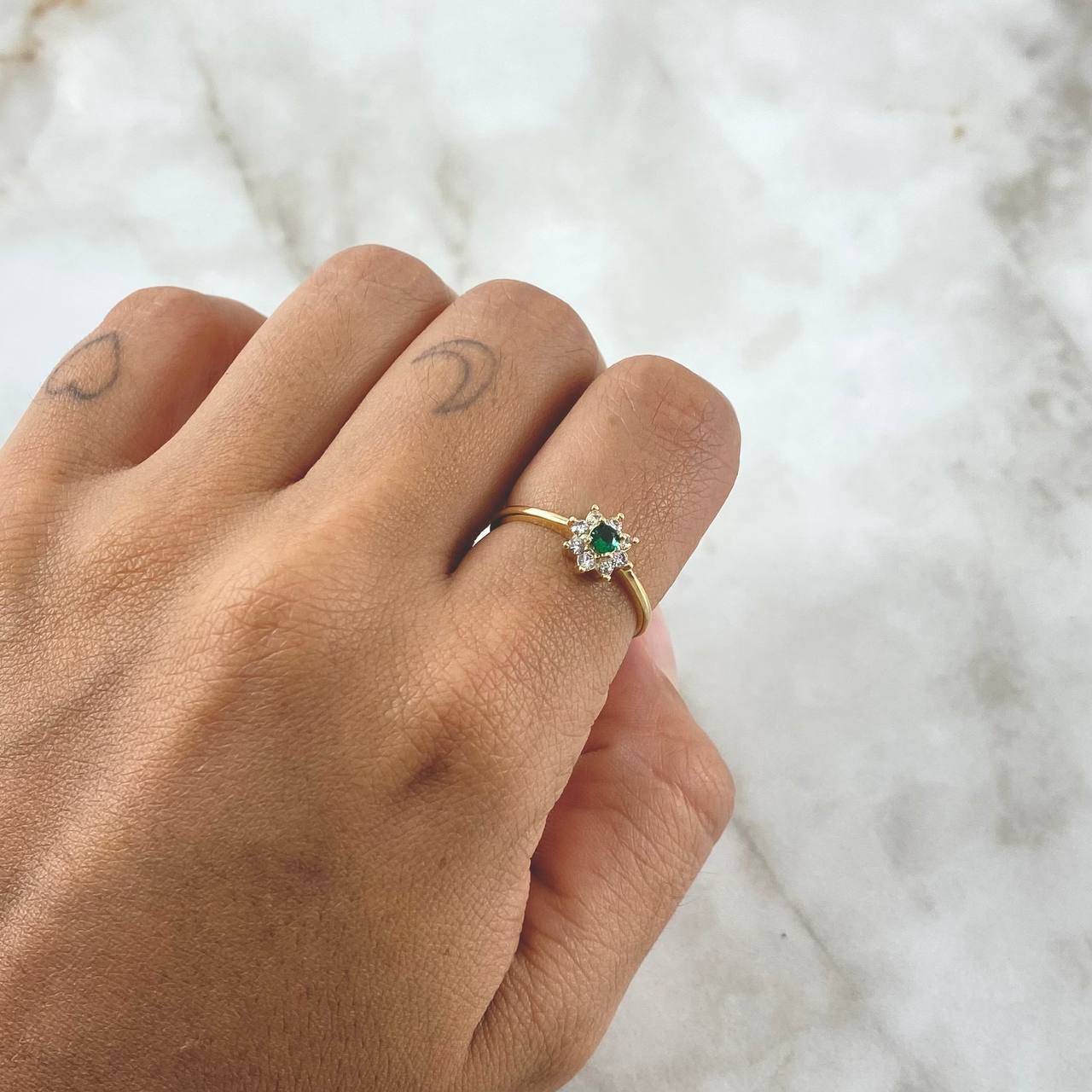 Octopetala Flower Ring 2.2gr / Size 7 / White Zircons Yellow Gold 18K