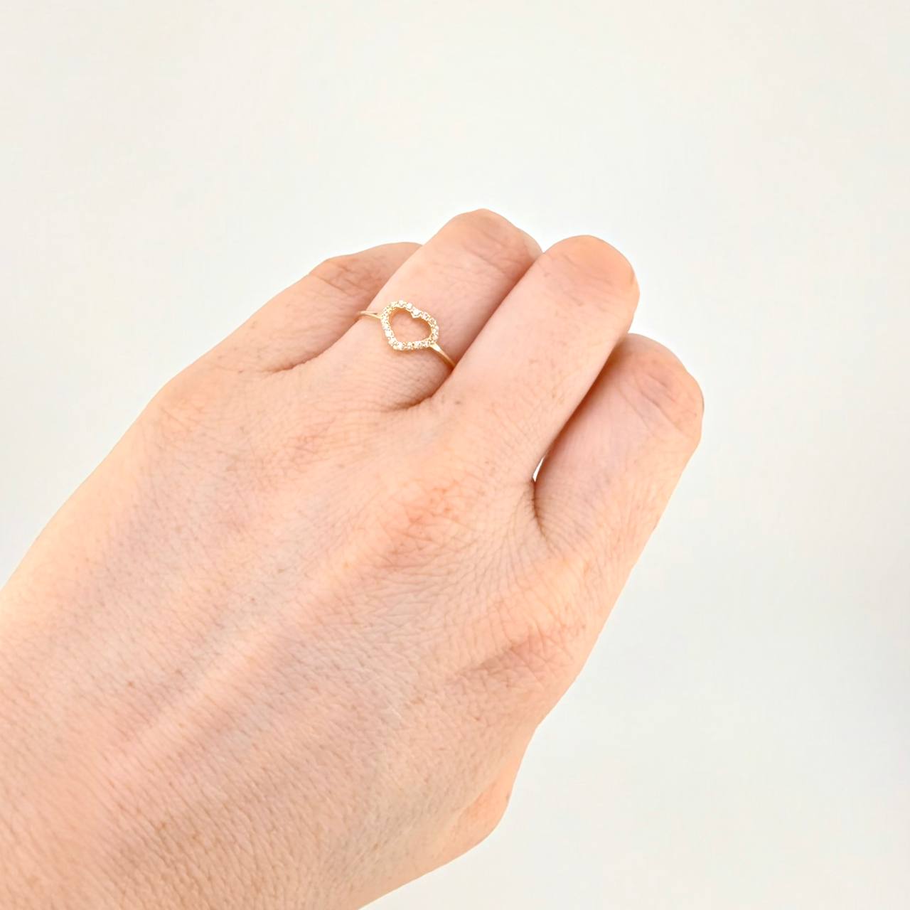 Anillo Corazón Delicado 1.1g / T7 Oro Amarillo 18K